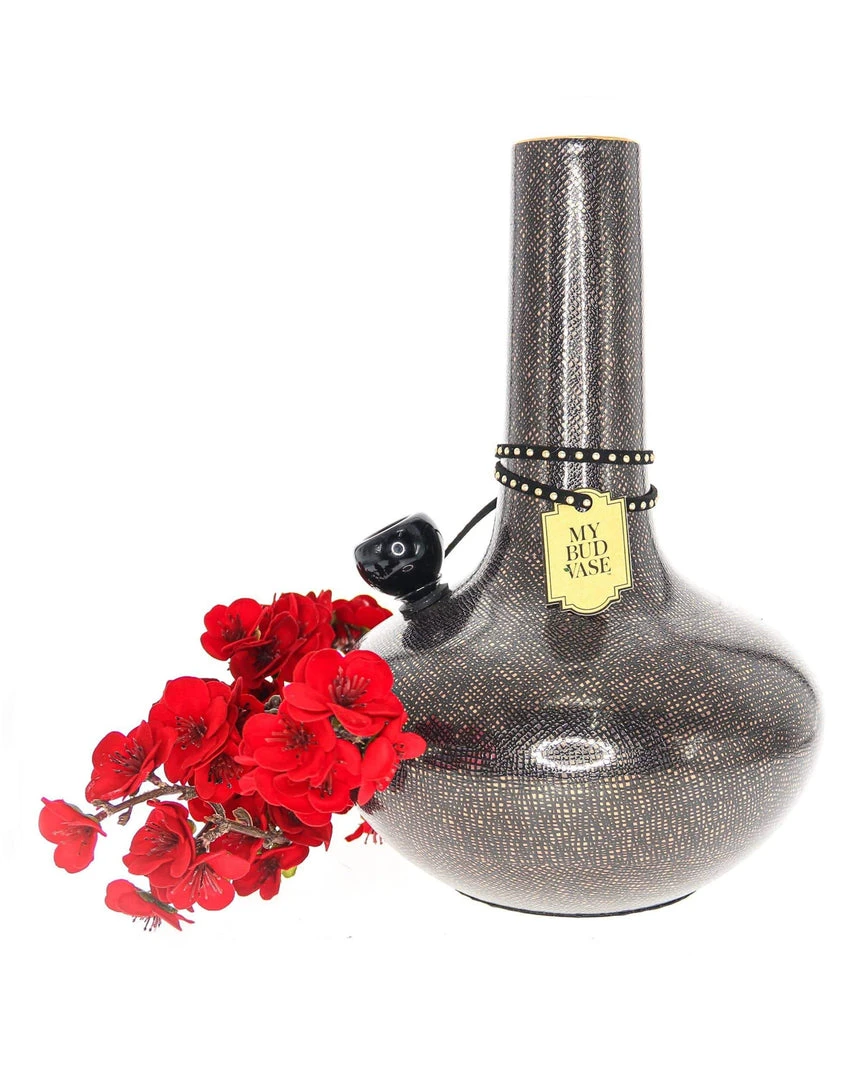 My Bud Vase "Burmëse" Water Pipe 5 My Bud Vase "Burmëse" Water Pipe